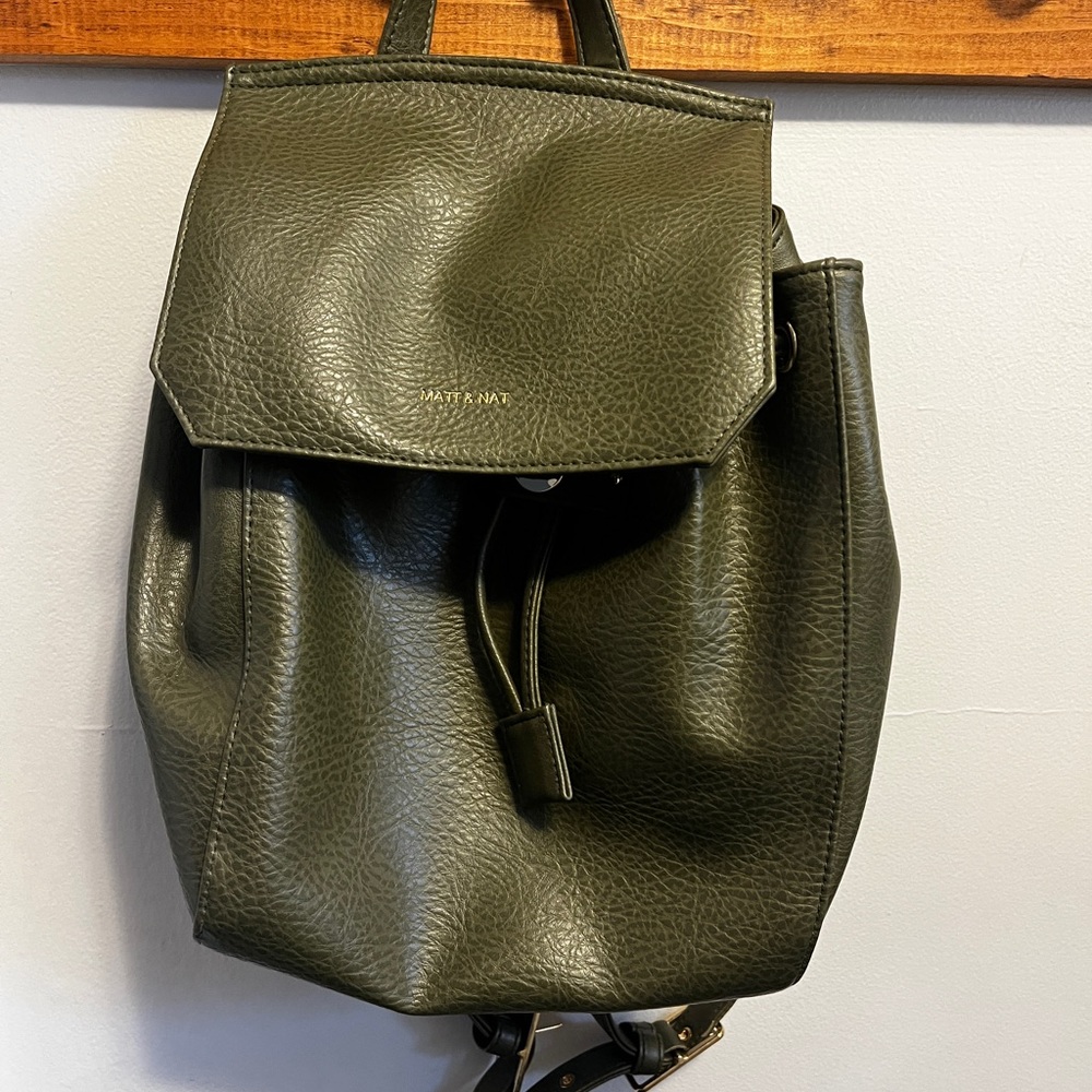 Matt & Nat Olive Green Mumbai Mini Backpack